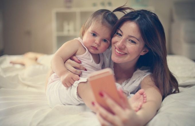 朝起きたら目が見えない 授乳中のスマホで起きた目のトラブル ファンファン福岡