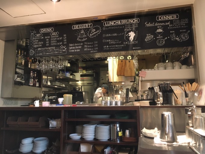 天神の行列ができるパンケーキ店 カフェ ブックス ビブリオテーク Fanfunfukuoka ファンファン福岡