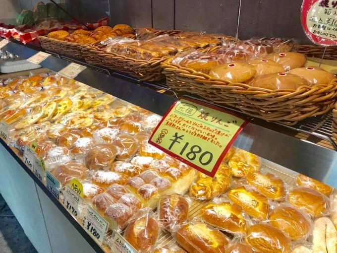 深夜も賑わう噂のパン屋 長崎 思案橋 ぱんのいえ のサラダパン Fanfunfukuoka ファンファン福岡