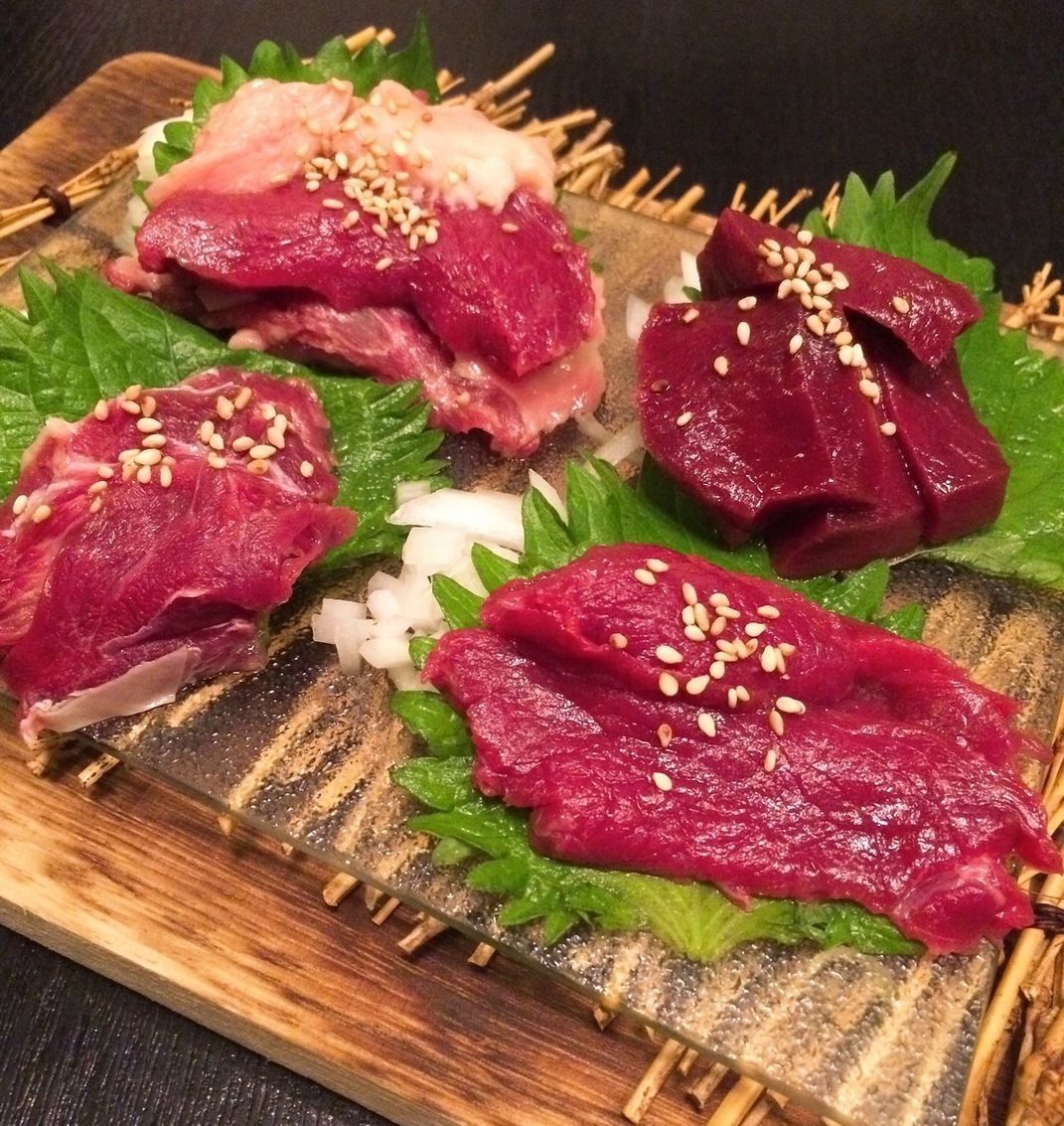【池袋】新鮮な馬刺しを満喫！日本酒と共に楽しめるお店6選♡の画像