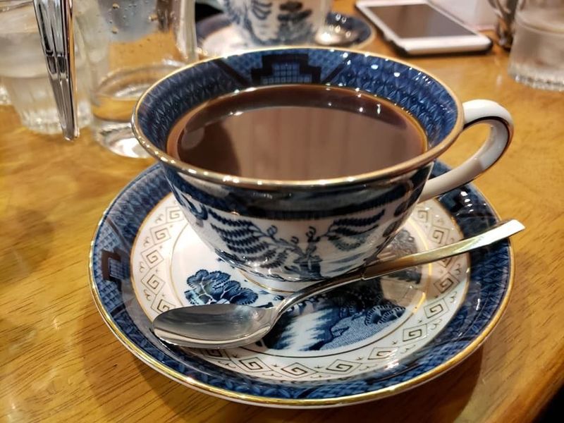 わざわざ行ってでも飲みたい 大正10年創業 大阪 本町 平岡珈琲店 Aumo アウモ わざわざ行ってでも飲みたい 大正10年創業 大阪 本町 平岡珈琲店 Aumo アウモ