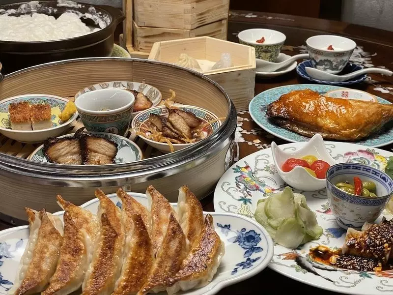 お店自慢の名物、熟練の技が詰まった本場の香港広東料理 1枚目