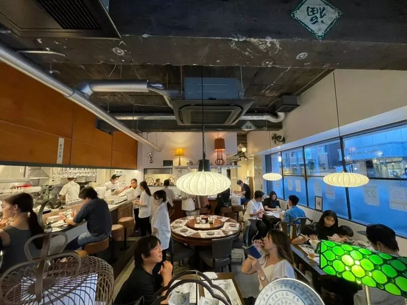 ランチにもおすすめ!大阪で味わう本格だけどリーズナブルな中華【餃子そして焼味 巣王(スワン)】PR 1枚目