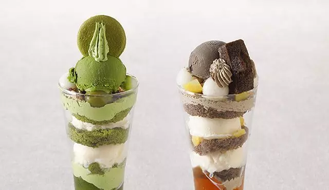 看板メニューはパフェ！かわいい抹茶ラテにも目が奪われる！ 2枚目