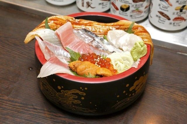 渋谷で新鮮な海鮮丼を堪能 デートやランチにおすすめメニュー6選 Aumo アウモ
