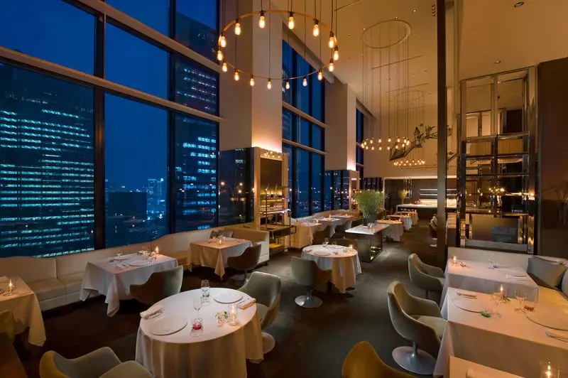 22. ベイエリアの景色を満喫できる高級ホテル「コンラッド東京」 1枚目