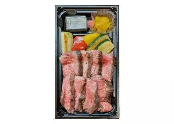8. 黒毛和牛 ももステーキ重｜東京駅限定！浅草今半のジューシーなぜいたく駅弁 1枚目