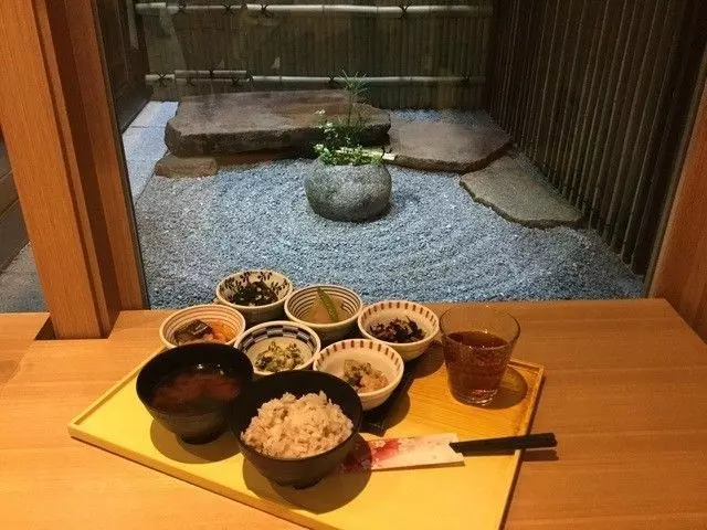 朝7:00~開店!朝活にもおすすめの京都ご飯屋さん 1枚目