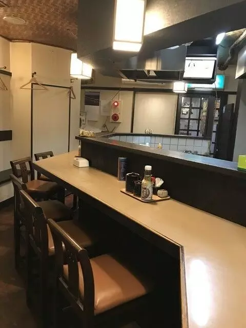 6. 日比谷口「ひげ増」できたての串揚げが美味しい！変わり種メニューも豊富 1枚目