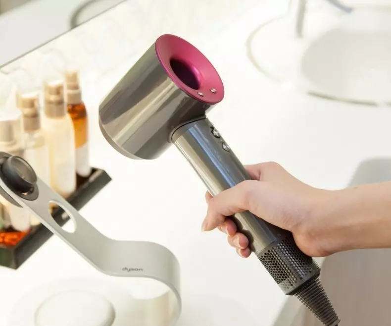 魅力たっぷりの朝食とアメニティがうれしい！ 2枚目