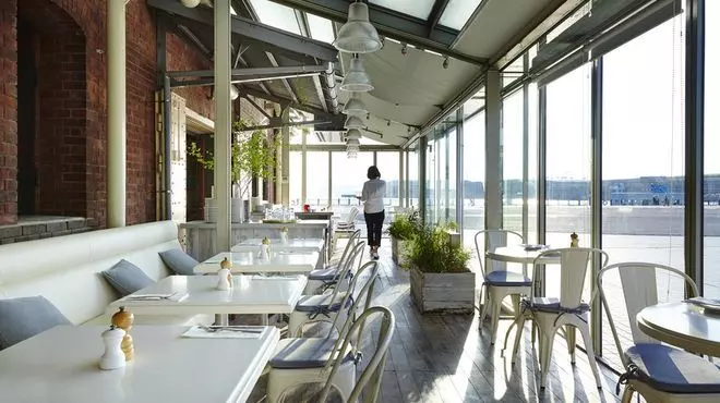 4. 横浜みなとみらいのカフェでモーニングを味わう「bills 横浜赤レンガ倉庫」 1枚目