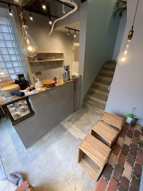 ペットも入店可！おしゃれな店内でルーロー飯セット 1枚目