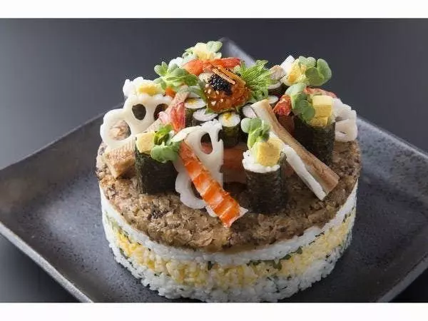 本格京懐石に舌鼓！記念日や誕生日にはインスタ映えする寿司ケーキもおすすめ 2枚目
