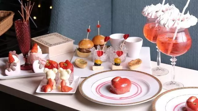 17. 「Sun5cafe」フォトジェニック空間で豪華なアフタヌーンティー 2枚目