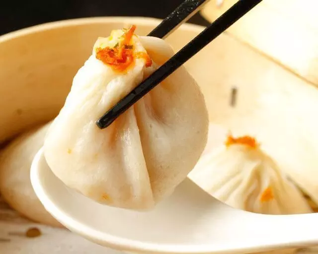 看板メニューは「Joe's 特製 蟹肉入り小籠包」1,100円(税込) 1枚目