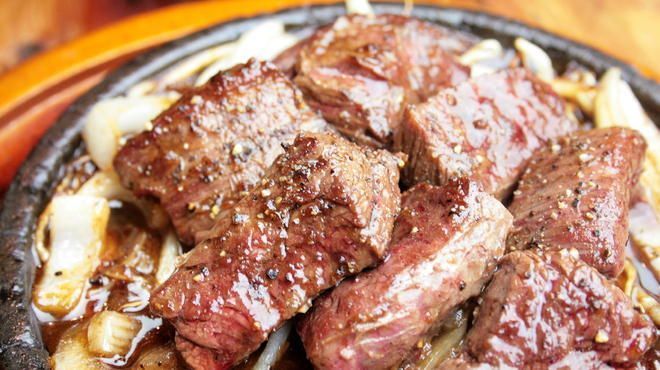 池袋で話題 ステーキ食べ放題店 300b One を体験しよう Aumo アウモ