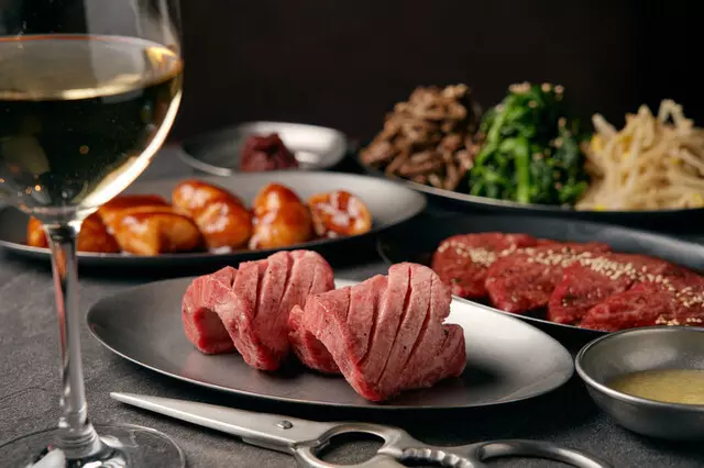 7,000円(税込)のコースやアラカルトメニューがおすすめ 1枚目