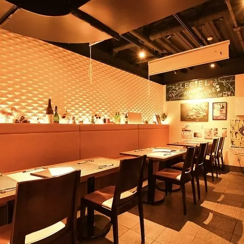 28. シックで落ち着いた空間でランチ『アンソレイユ ル シエル』 1枚目