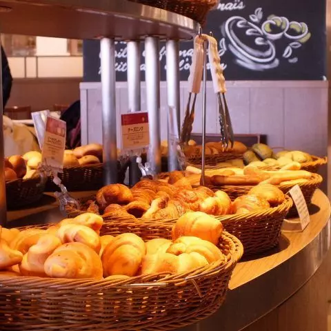 ランチもディナーも行くなら平日がおすすめ 1枚目