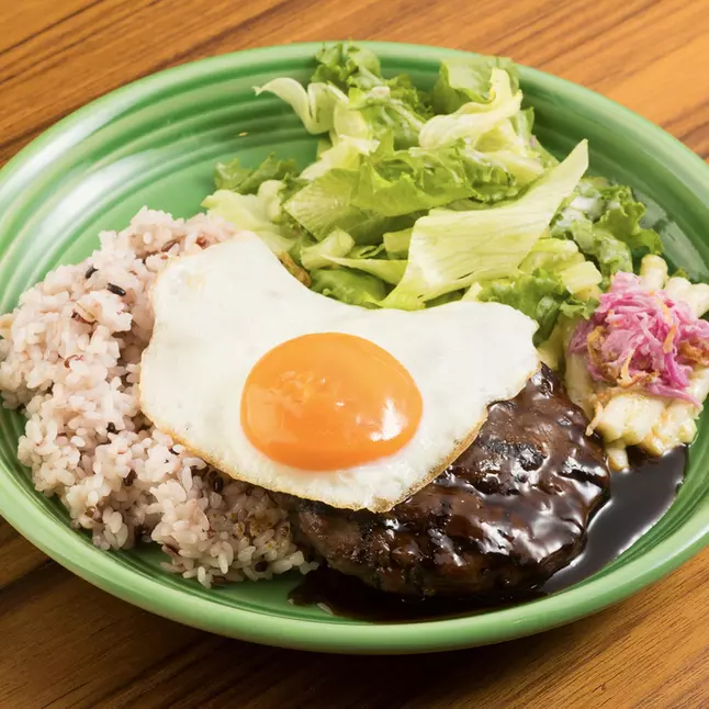 満足感ばっちりのおしゃれランチ！平日限定のハワイアンプレート 1枚目