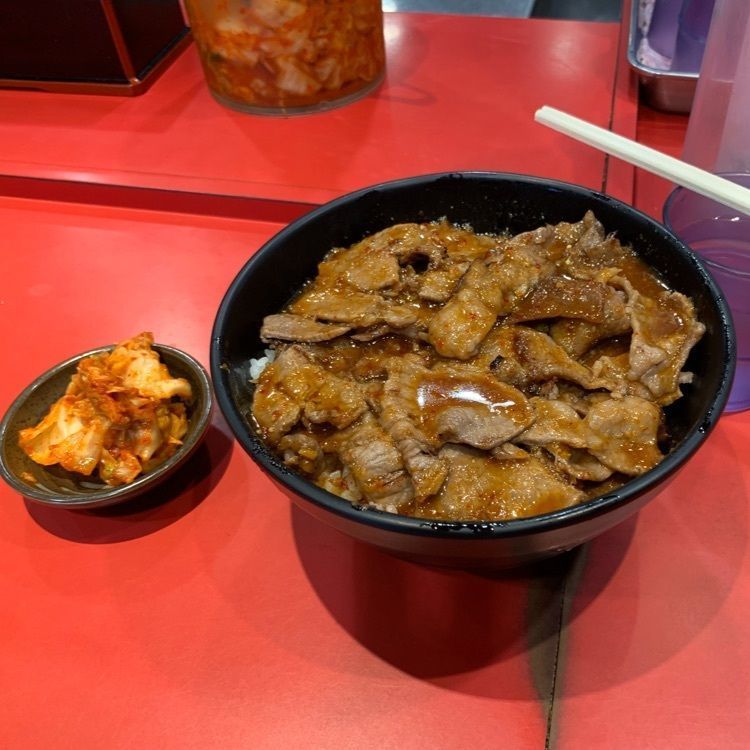 あたや@ネタ切れでしばらくお休みしますさんが投稿した焼肉丼 十番 三ノ宮店（じゅうばん）に関する口コミの画像