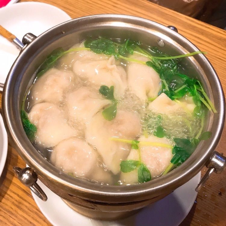 𝙃𝙍𝙈 さんが投稿した老辺餃子館 新宿別館（ロウベンギョウザカン）に関する口コミの画像