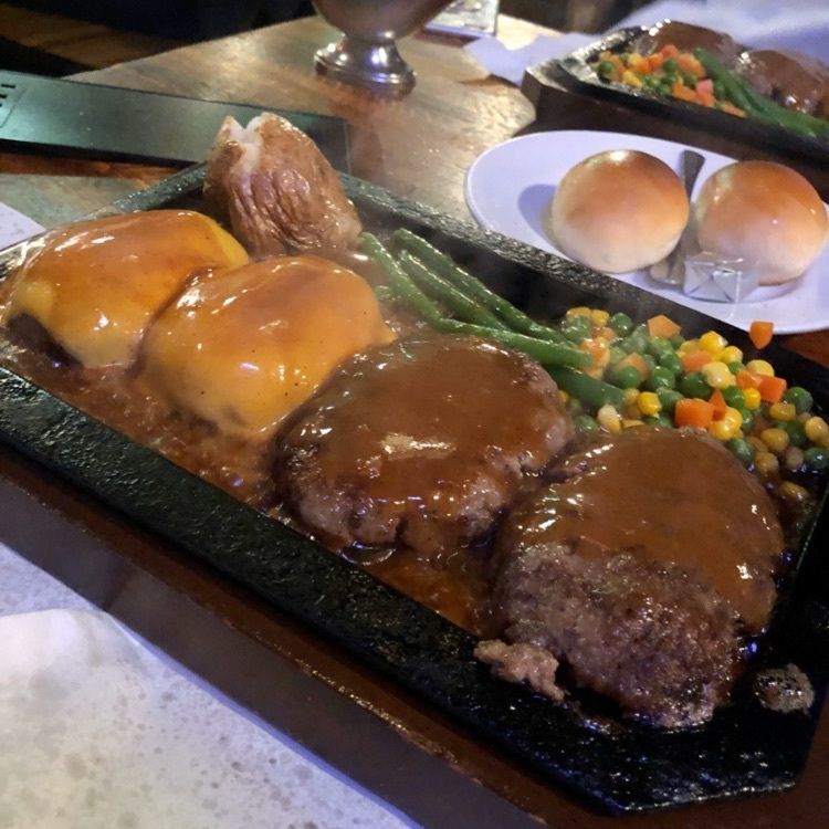 #おでかけ #グルメ #渋谷 #ハンバーグ #せいくんはお仕事