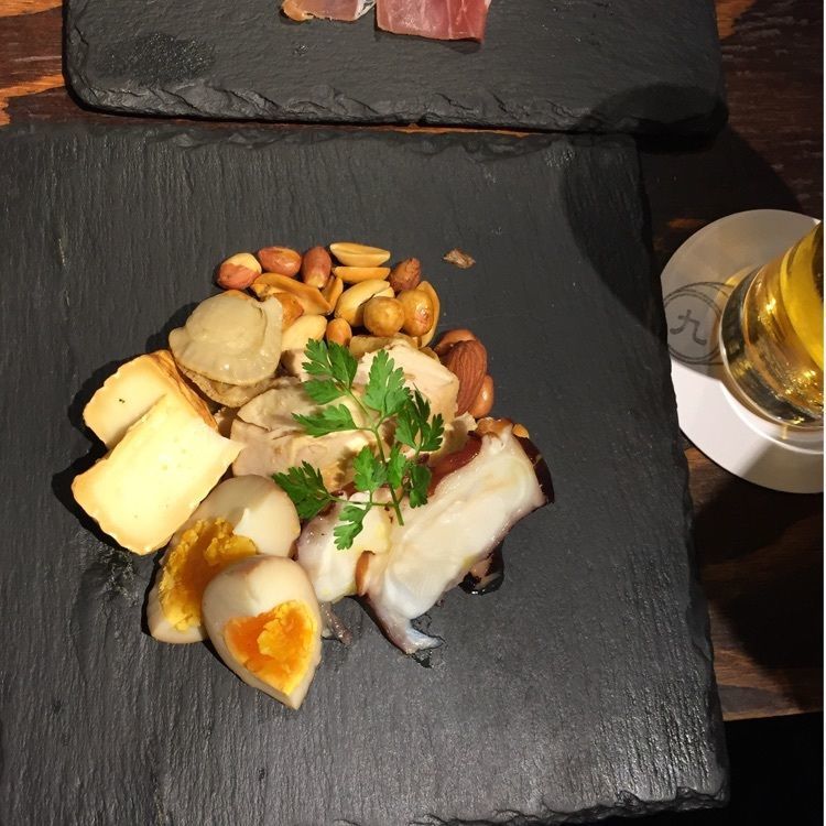 ym.gourmetさんが投稿した九吾郎ワインテーブルに関する口コミの画像