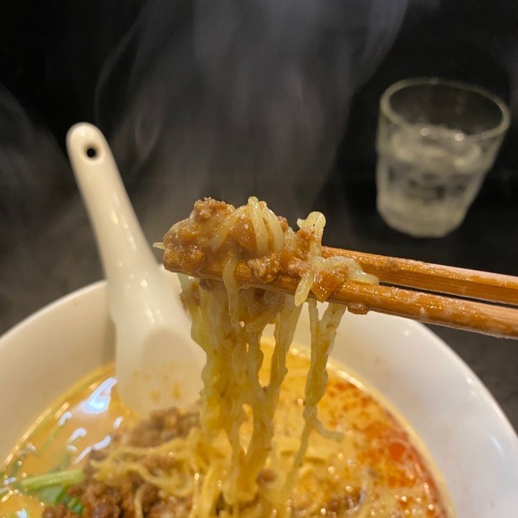 かめ_メグミさんが投稿した餃子と担々麺 吟に関する口コミの画像