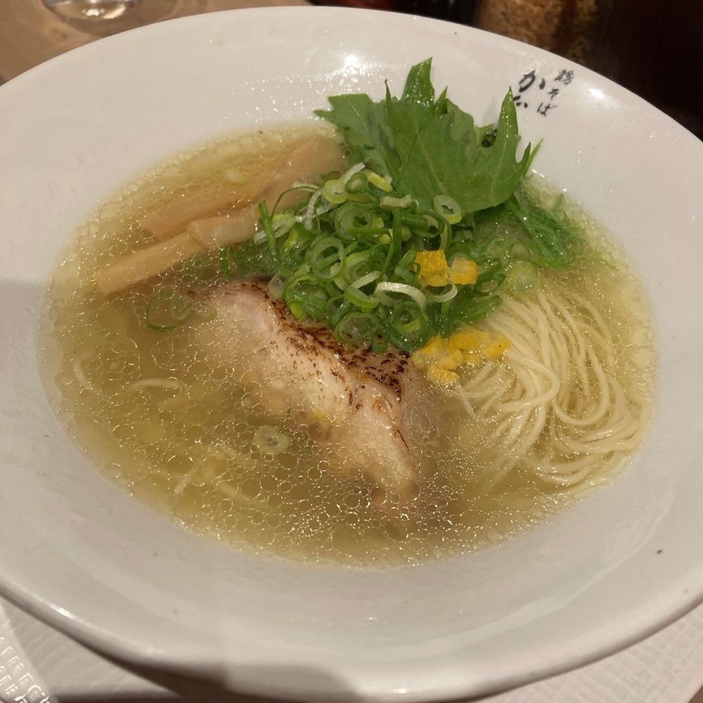 ロッシフミさんが投稿した鶏そば かぐら屋 西新宿店に関する口コミの画像