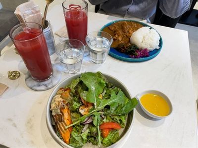&t cafe（アンドティーカフェ）