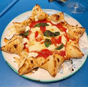 ナポリスタカ 神谷町店（Pizzeria da peppe NAPOLI STA'CA"）