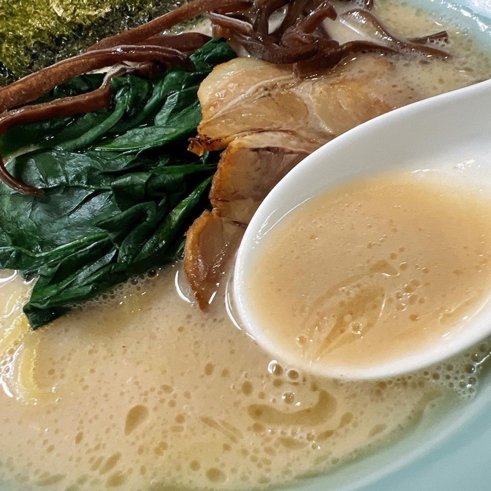 ヤジメシ　ボリューム満点東京グルメさんが投稿した横浜ラーメン　壱鉄家に関する口コミの画像