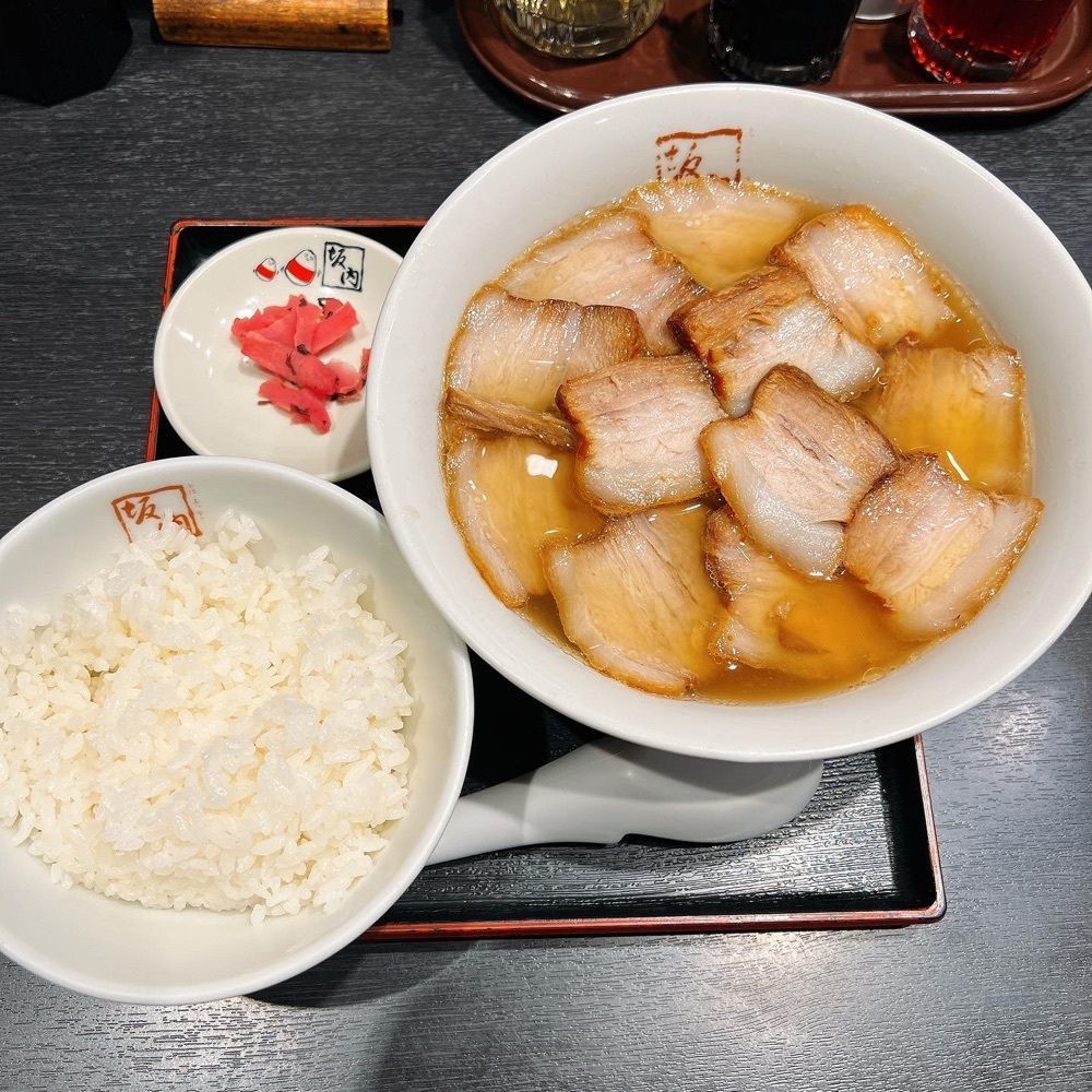 ヤジメシ　ボリューム満点東京グルメさんが投稿した喜多方ラーメン 坂内 小法師 市川店に関する口コミの画像
