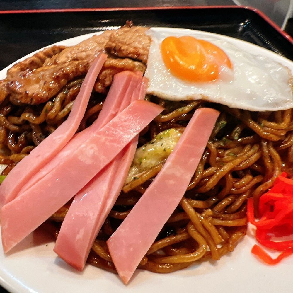ヤジメシ　ボリューム満点東京グルメさんが投稿したやきそば 鈴やに関する口コミの画像