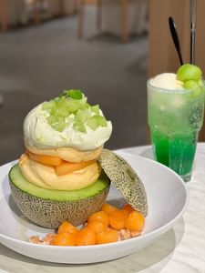 FLIPPER’S（フリッパーズ） 梅田エスト店 3枚目