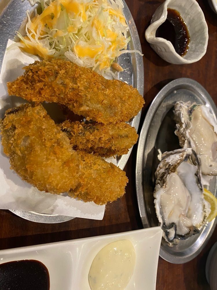 美味しいものをつまみぐいさんが投稿した牡蠣 やまとに関する口コミの画像