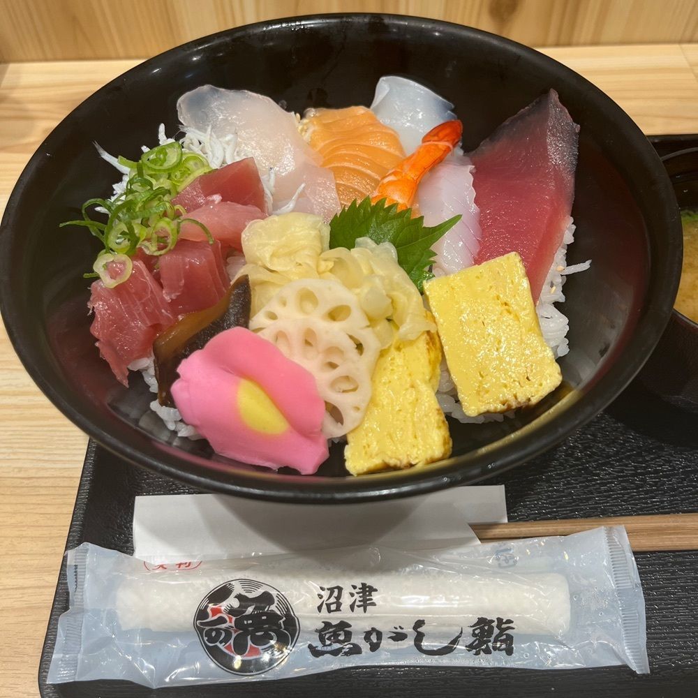 yoko_tokyoiventlifeさんが投稿した沼津魚がし丼 アスティ静岡店に関する口コミの画像