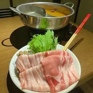 豚○商店 AISHI 新宿店（とんまるしょうてん あいし）