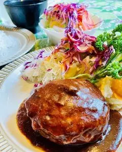 洋食舎グレビー