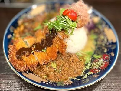 ドラマチックカリー ゴールデン中崎