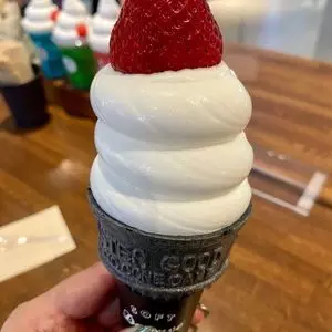MIYASHITA CAFE +softcream（ミヤシタカフェ）