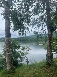 バラギ湖遊歩道