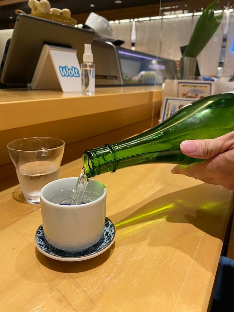 かめ_メグミさんが投稿した宮城の魚と赤酢のお寿司 魚が肴 仙台PARCO2店（【旧店名】ワイン・寿司・天ぷら 魚が肴）に関する口コミの画像