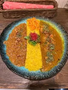 スパイシーカリーハウス半月(【旧店名】桔梗 はなれ) 2枚目