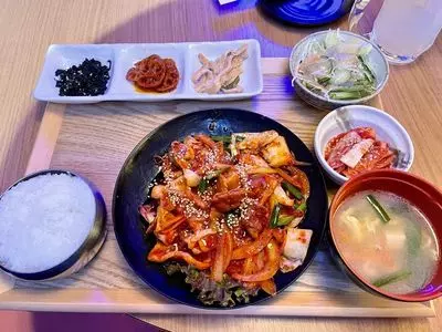韓国料理 ホンデポチャ 新大久保本店