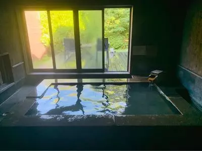 高原の隠れ家　スパ・グリネス