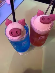 韓国料理 サムギョプサルとフライドチキン スリスリマスリ 梅田店