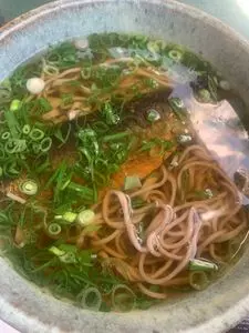 小梨の木の下