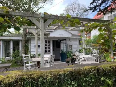 軽井沢観光会館